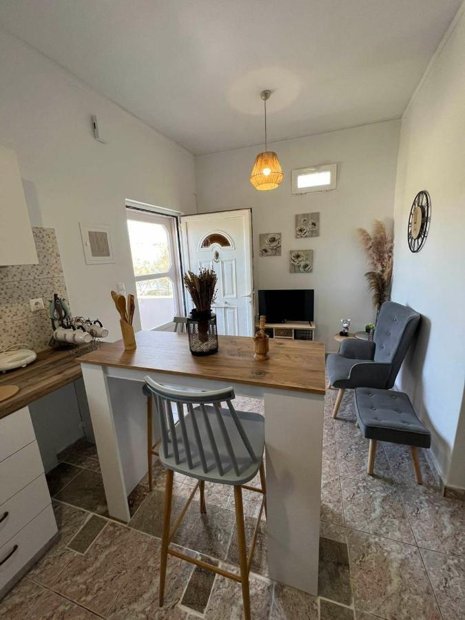 Beach Apartment Edem First Floor Perivolos  Exteriör bild